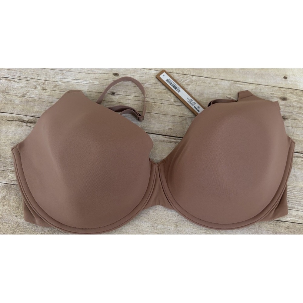NWT - Skims Fits Everybody T Shirt Bra 38DD‎